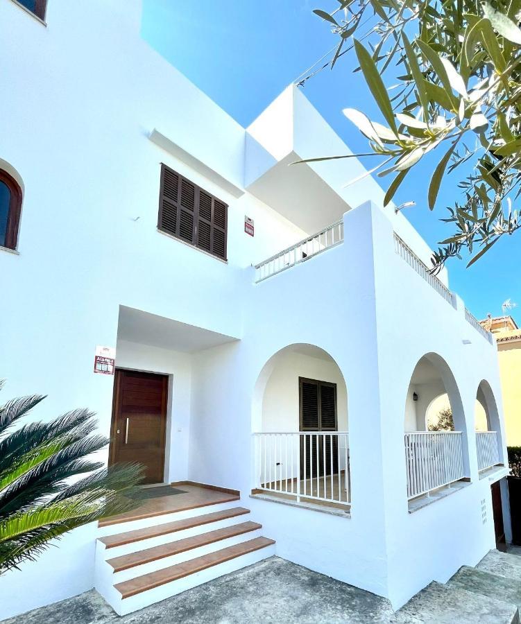 Blanca Villa *