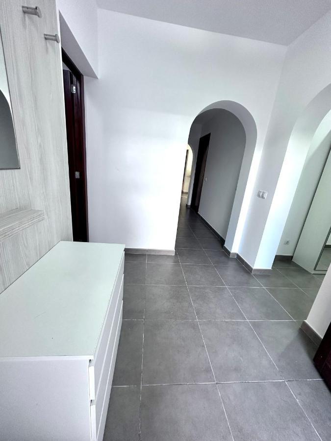 Blanca Villa *